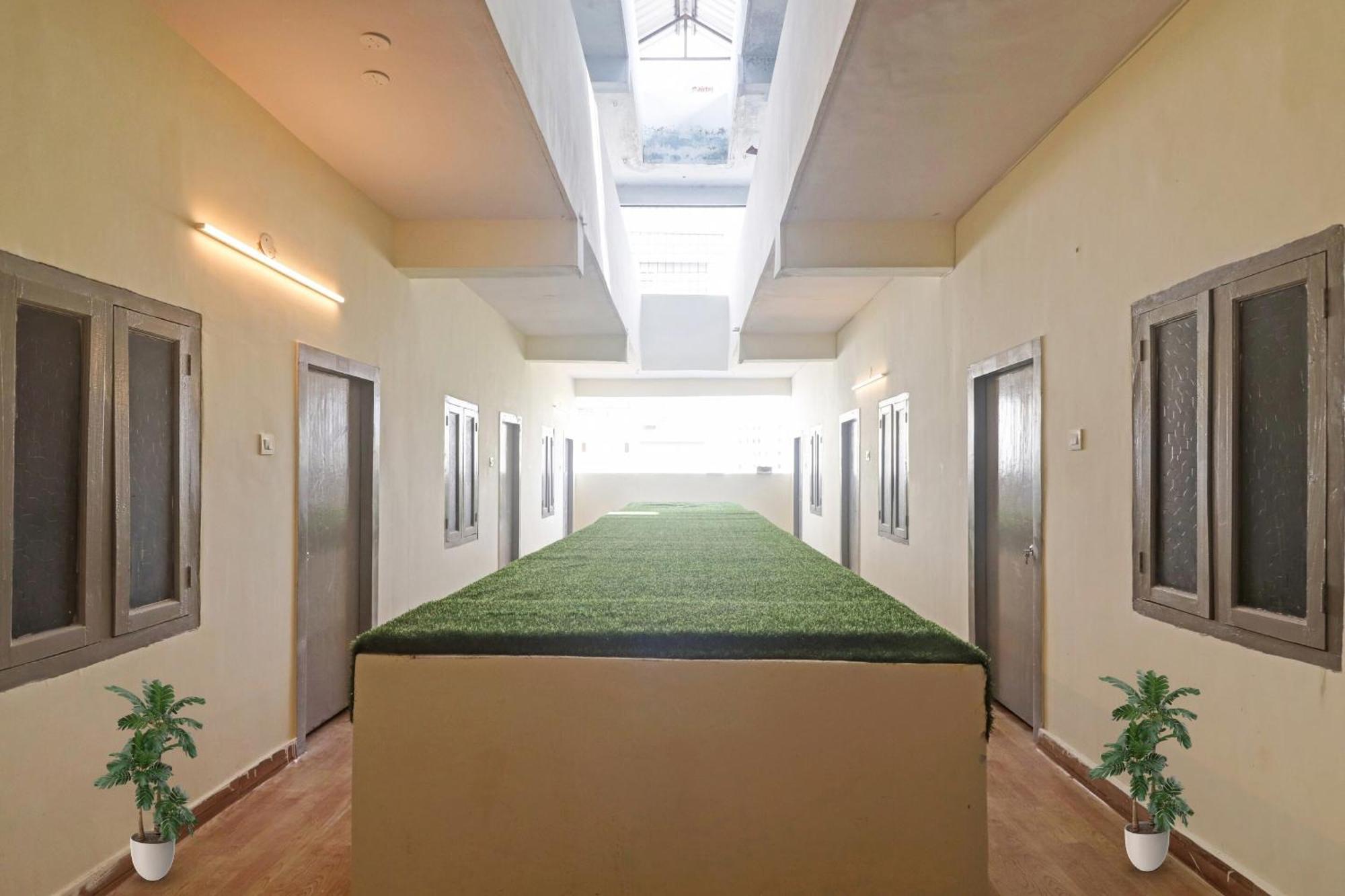 Hotel O Lavish Stay Hyderabad Exterior foto